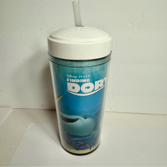 NWT. Disney Pixar Finding Dory Tumbler 16oz with Lid & Straw - Picture 1 of 11